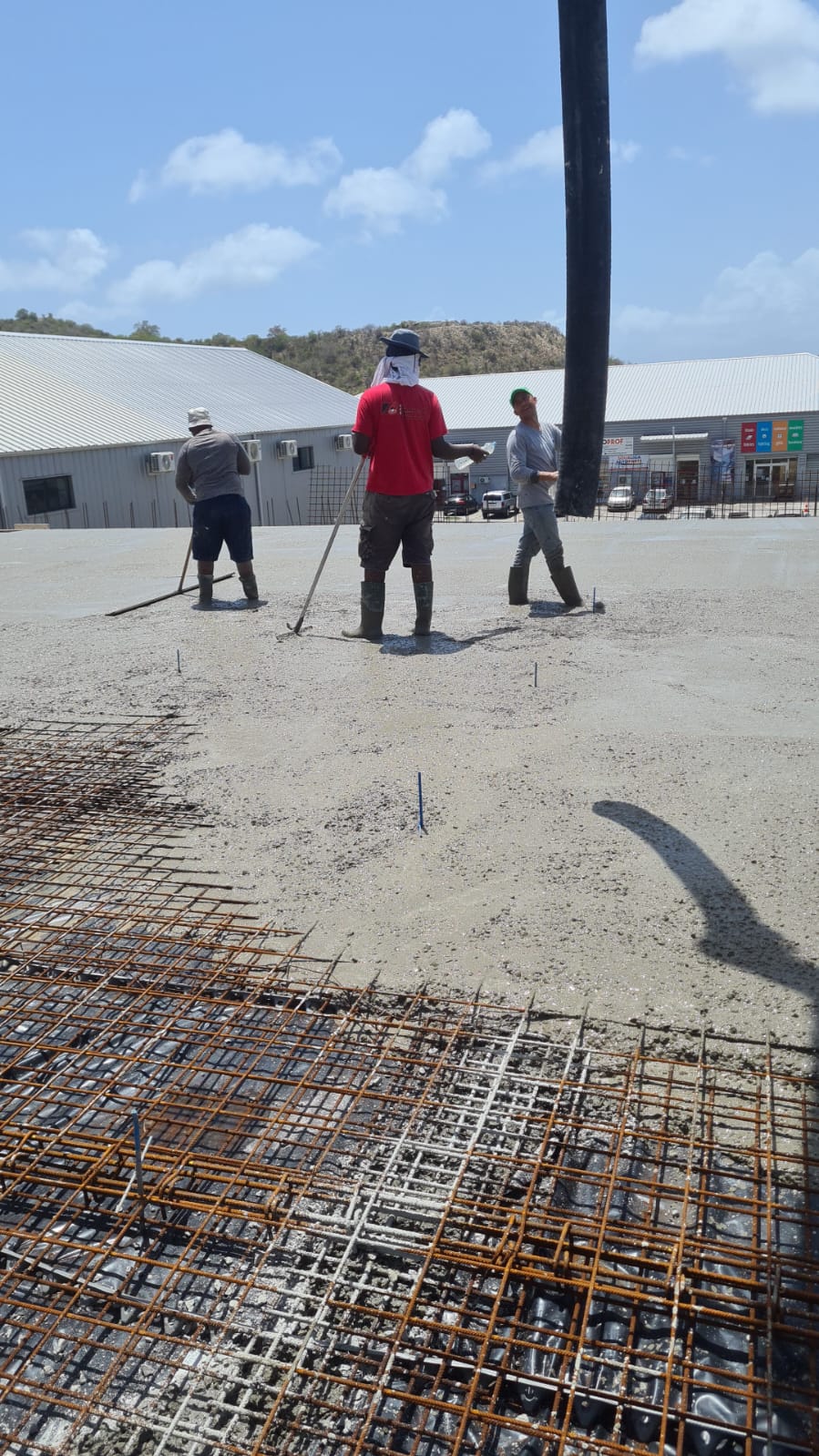 Chantier de dallage Hope Estate béton Saint-Martin — Geotech Caraïbes